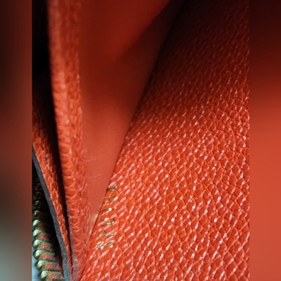 LOUIS VUITTON EMPRIENTE Zip around wallet./ box and dustbag included. - Picture 13 of 15